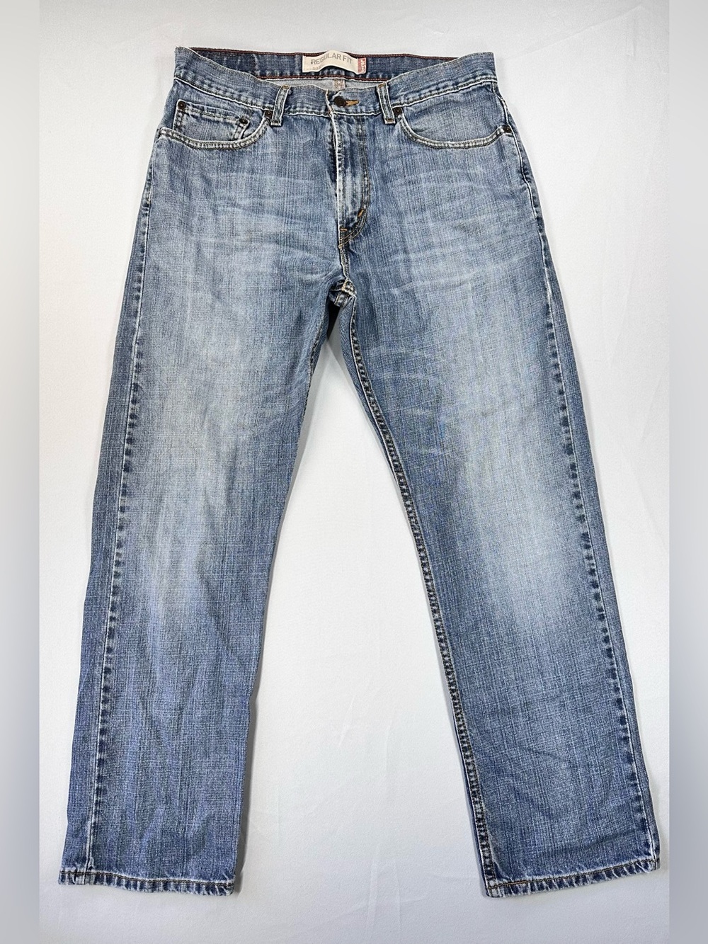 Vintage 2000s Levi’s 559 Relaxed Straight Leg Jeans 33x30